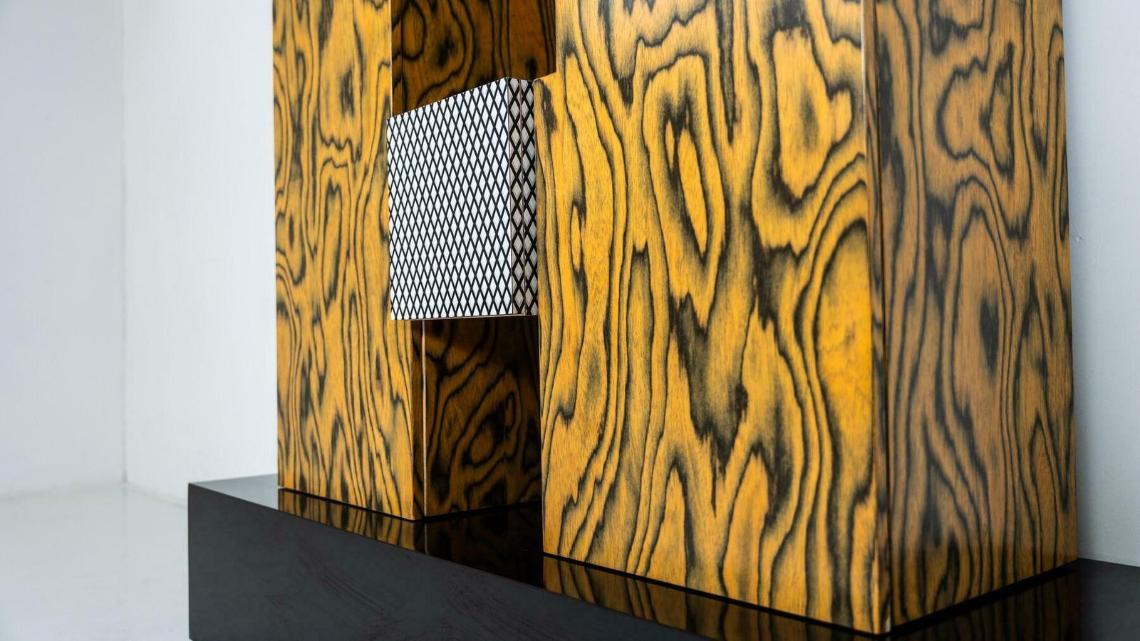 Storage Unit With Light And Mirror By Studio Mundici For Area Casa, 1980s photo Furniture