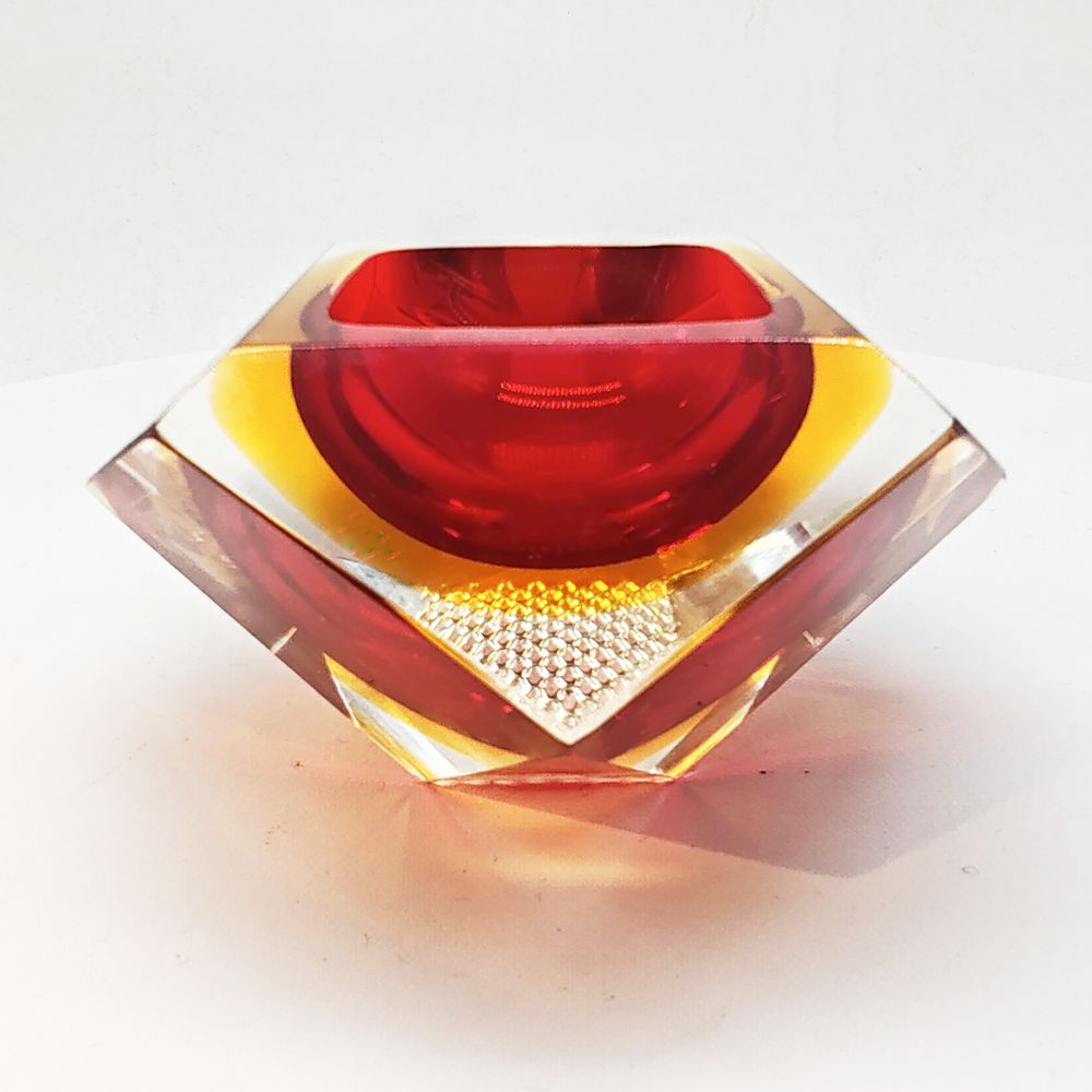 1960s Ashtray Or Catch All In Murano Glass By Flavio Poli For Seguso. Made In Italy.
