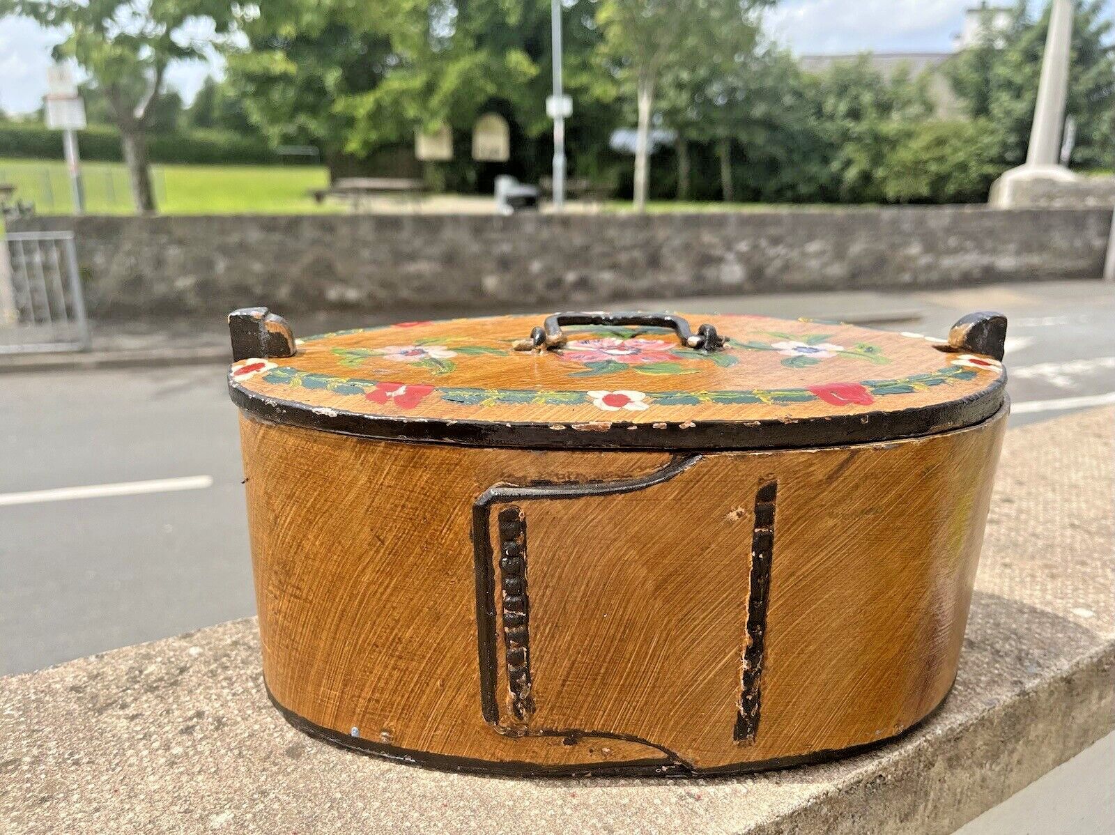 photo vinterior Large Antique Swedish Svepask Tine Bentwood Folk Art Painted Box Scandi Kitchen