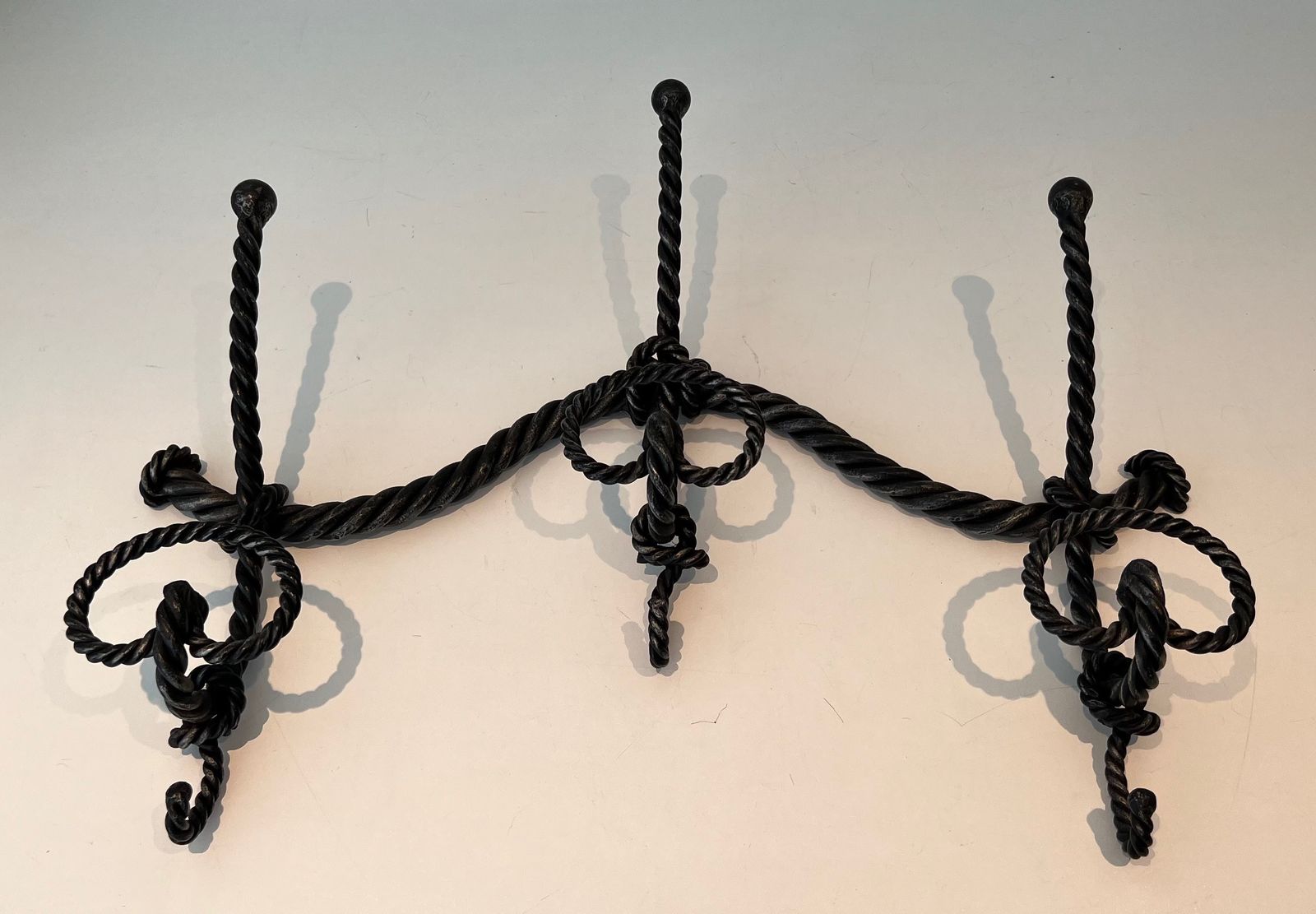 photo vinterior Twisted Wrought Iron Coat Rack. French Work