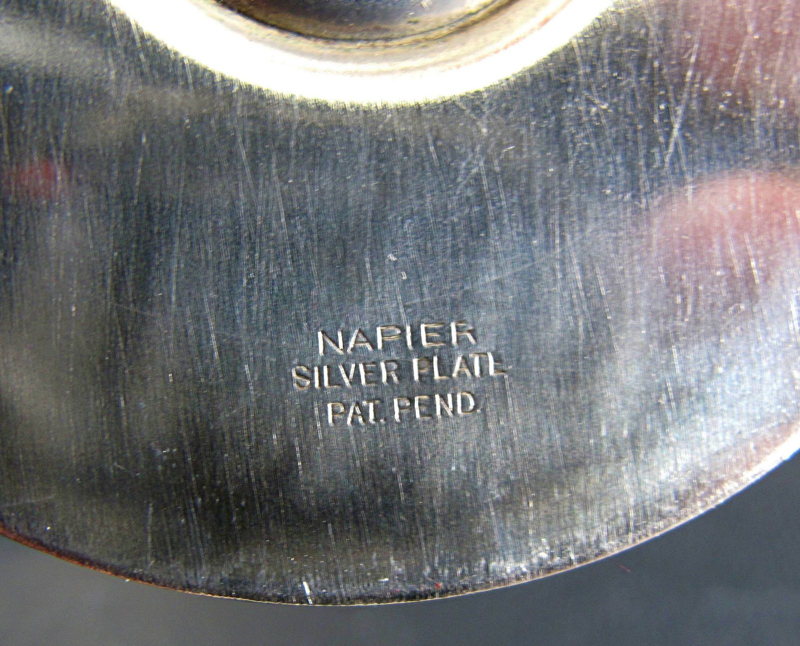 photo furniture Napier Flamingo Hors D'oeuvres Holder   Art Deco Silver Plate Cocktail Stick / Toothpick Holder By Napier