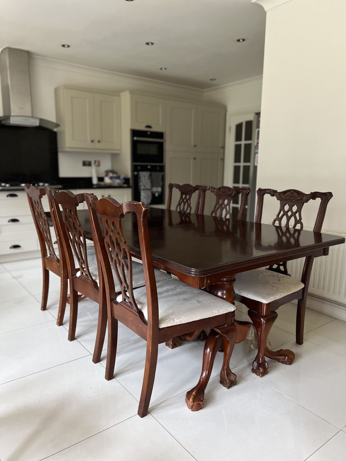 400.0 Regency Dining Table And Chairs   Full Set   8 Chairs   2 With Arms, 6 Without Arms   Deep Mahogany photo