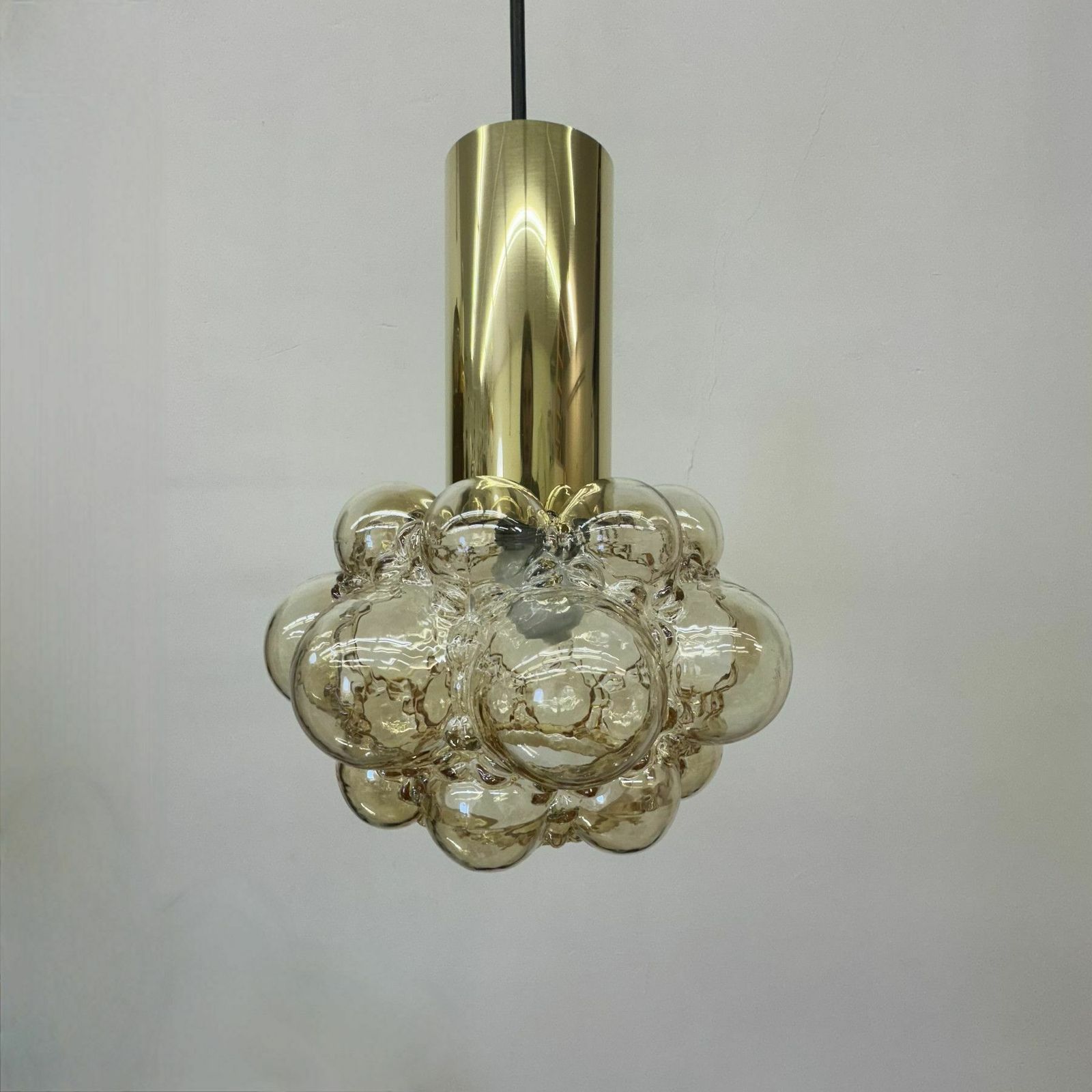 photo furniture Helena Tynell Bubble Hanglamp, Jaren 1970