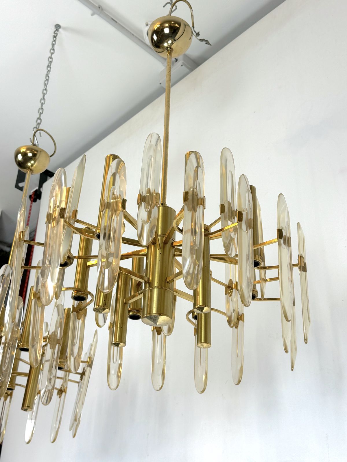 Sciolari, Pair Of Italian Brass And Glass Chandeliers From 70s photo vintage