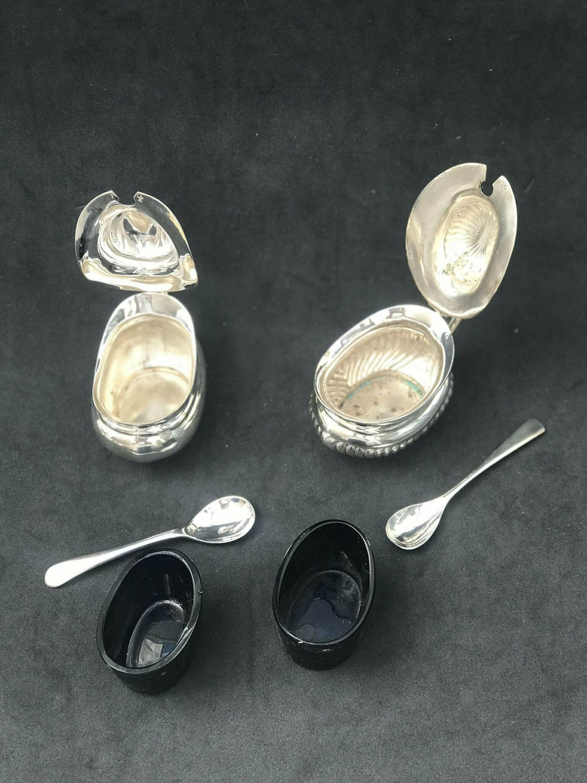 Victorian Salt And Pepper Cellars With Lid And Glass Insert Condiment Set Gift For Couple Wedding Antique Gift English Silver Plated photo 150.0