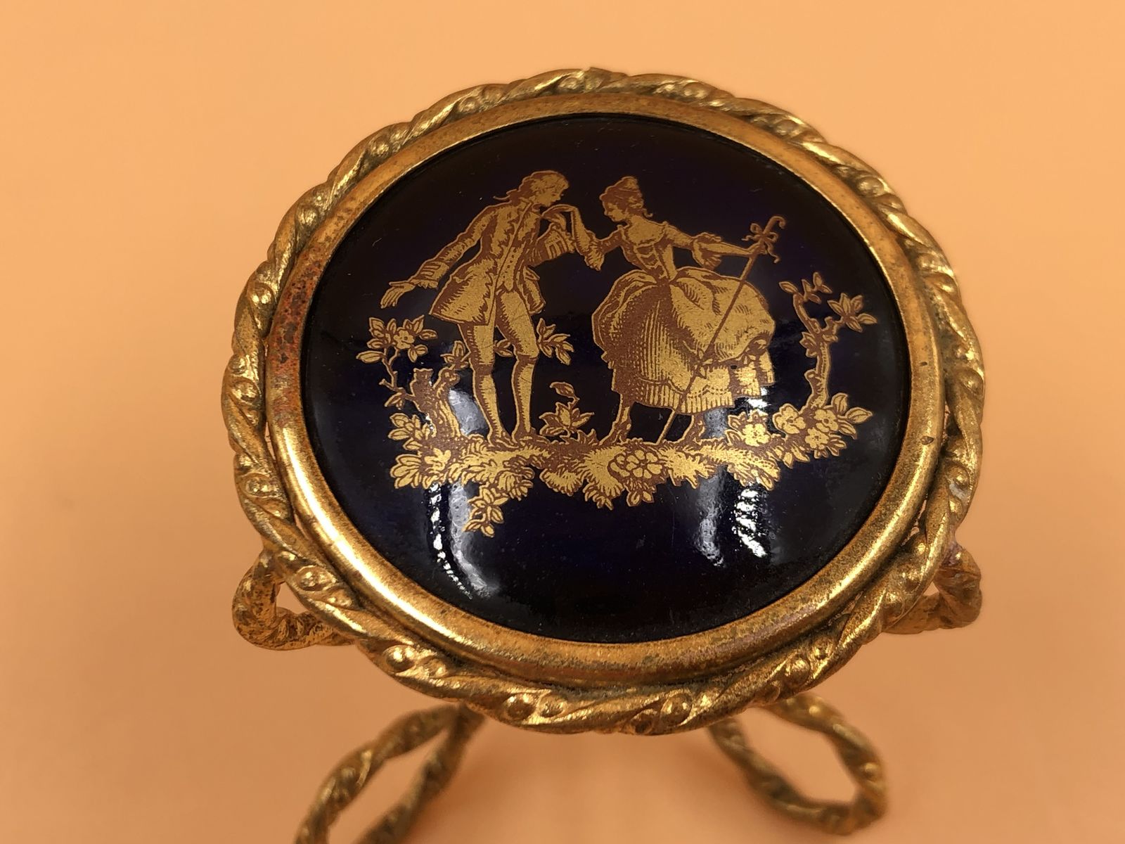 Limoges Fragonard Porcelain France Miniature Furniture Set With Courting Couple. photo Home Decor