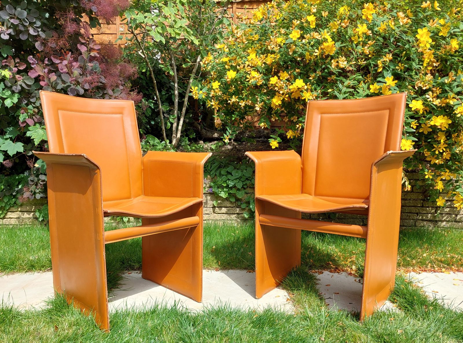 20th Century Tito Agnoli Model "Korium" Camel Leather Armchairs photo Furniture