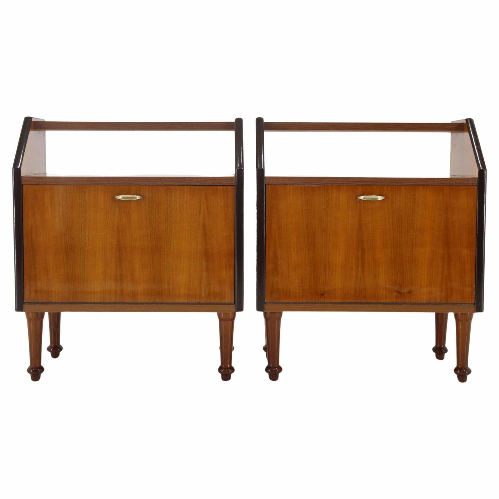 1960s Pair Of Nightstands In Walnut Finish, Italy