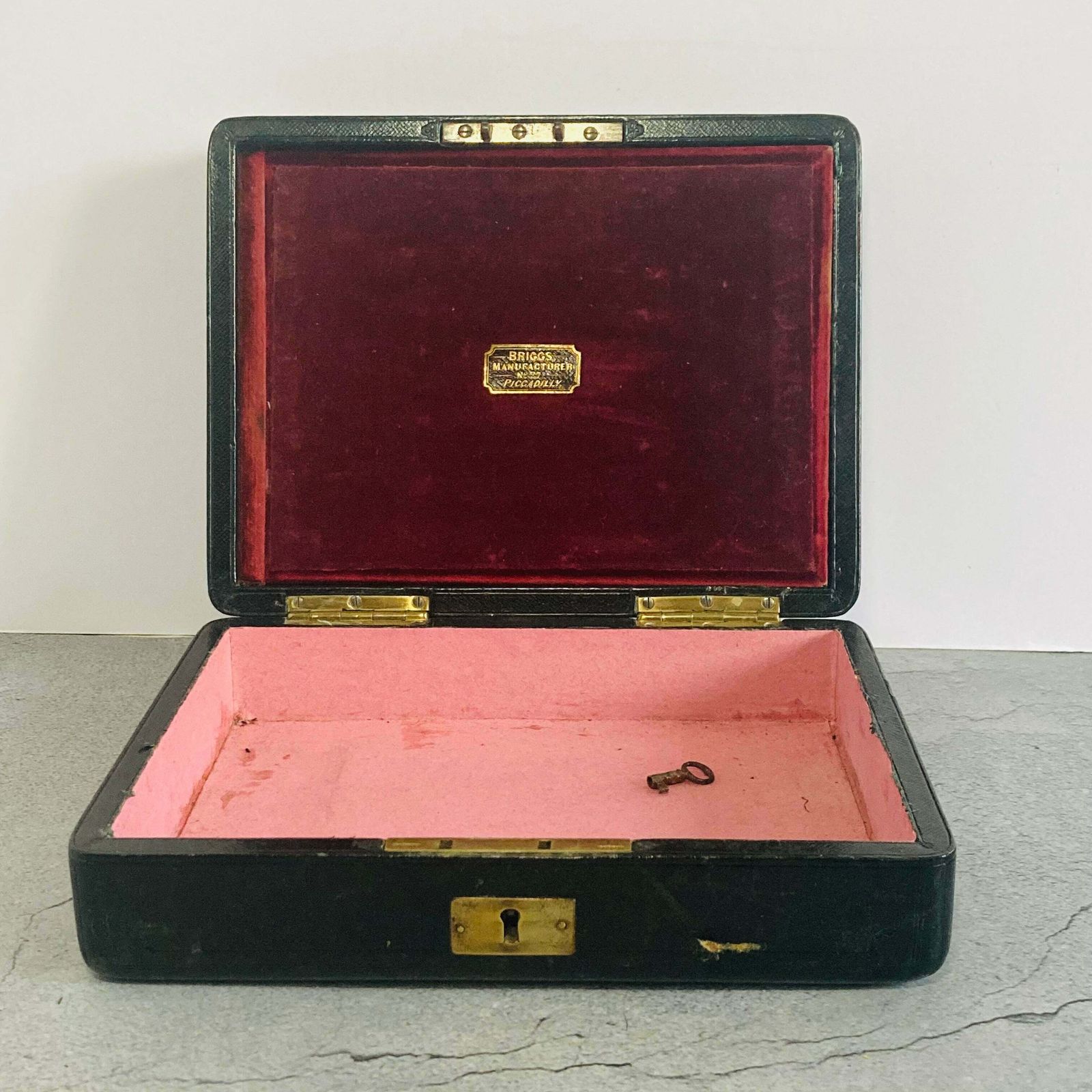 Antique Leather Jewellery / Vanity Box photo buy