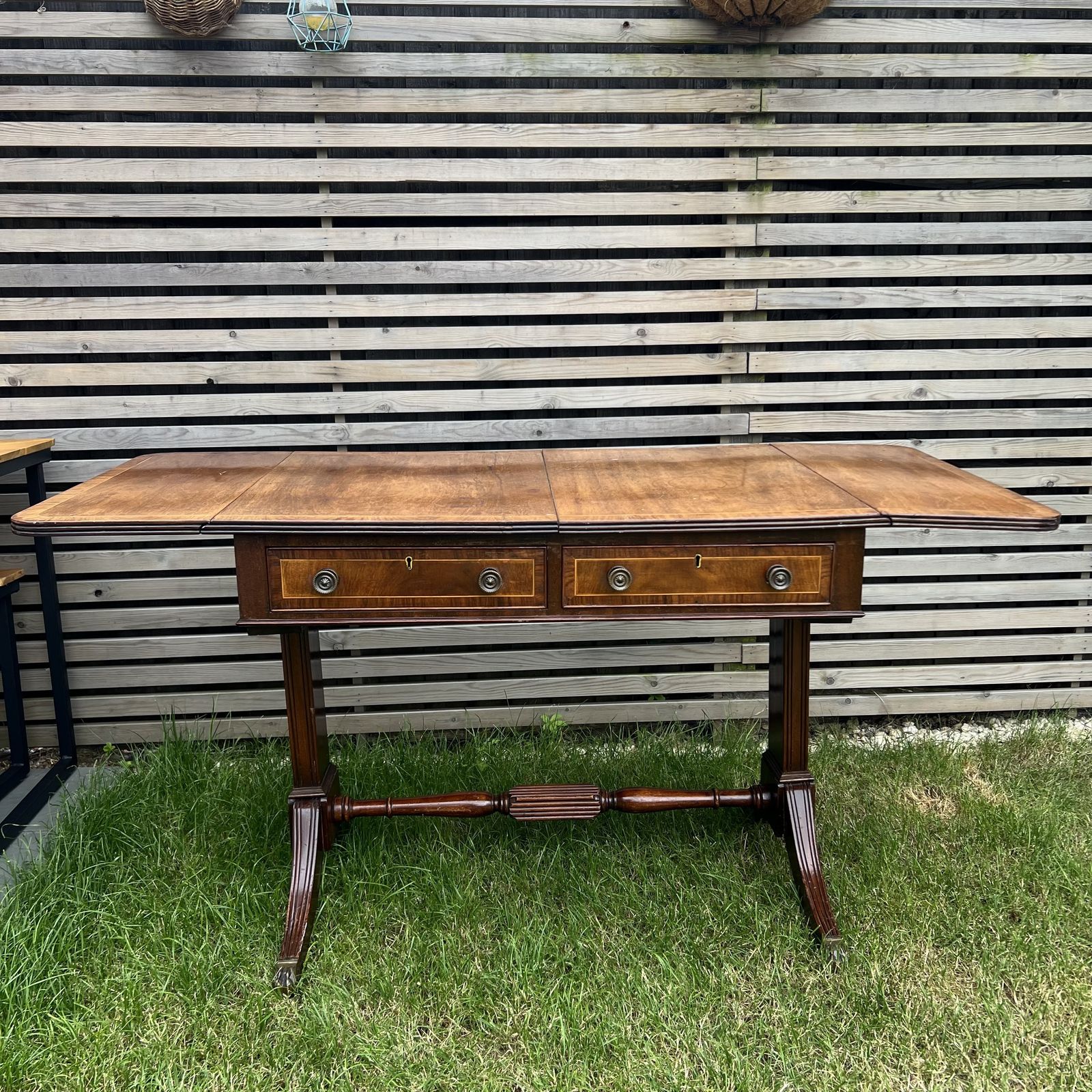 Antique English Mahogany Drop Leaf Stretcher Table On Castors, 19th Century
