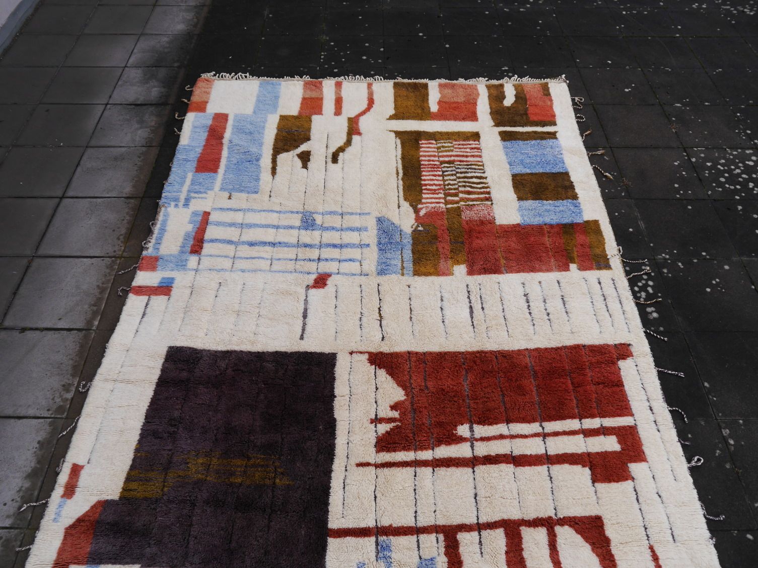 photo for sale Vintage Beni Ourain Moroccan Berber Rug 12 X 9.2 Ft Mrirt Extra Large