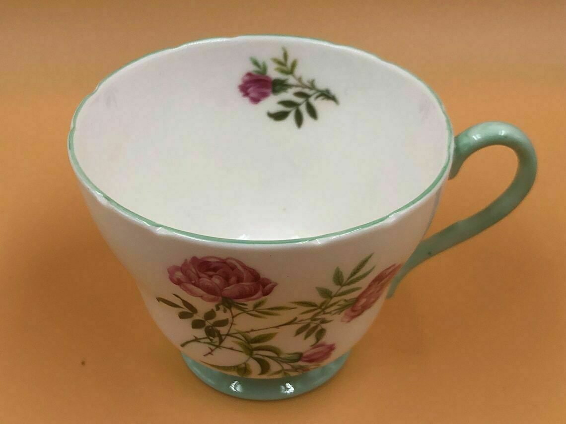 Vintage Shelley China Eglantine Design Richmond Shape Tea Cup, Saucer And Side Plate Trio. 2383. photo 75.0