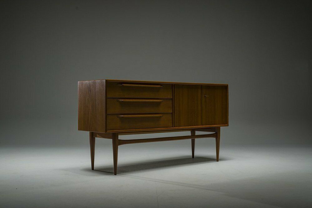 Mid Century Teak Type Rt 200 Sideboard Made Of Teak By Heinrich Riestenpatt For Rt Möbel, 1960s photo 2034.0