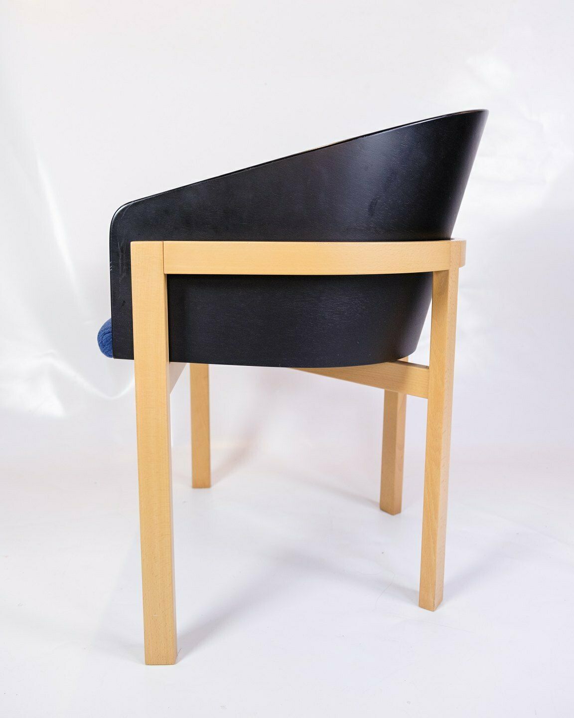 Set Of 4 Dining Room Chairs, Danish Design By Kvist Møbler From 1960s photo vinterior