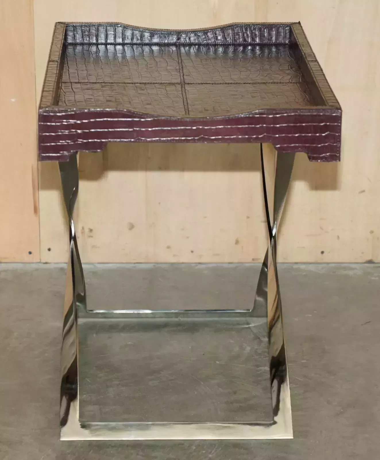 photo vinterior Stunning Vintage Crocodile Alligator Patina Leather Folding Chrome Tray Table