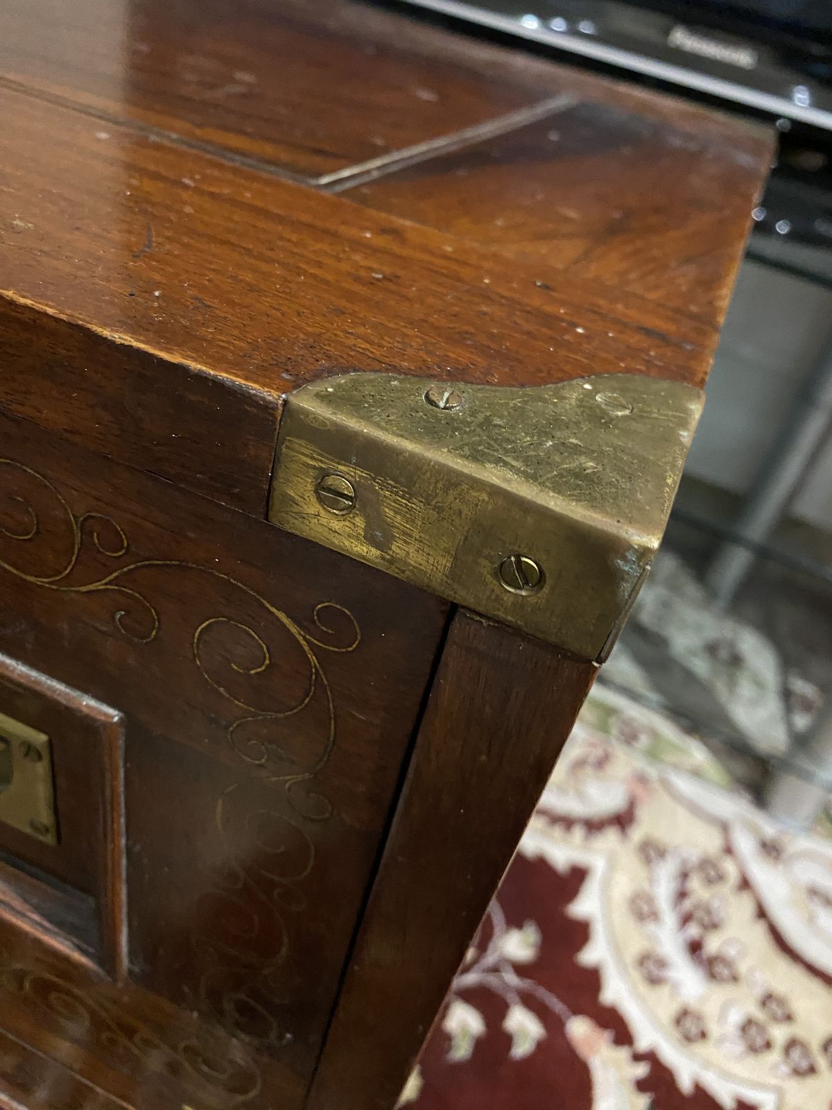 Mahogany Chest Of Drawers With Brass Inlay photo 700.0