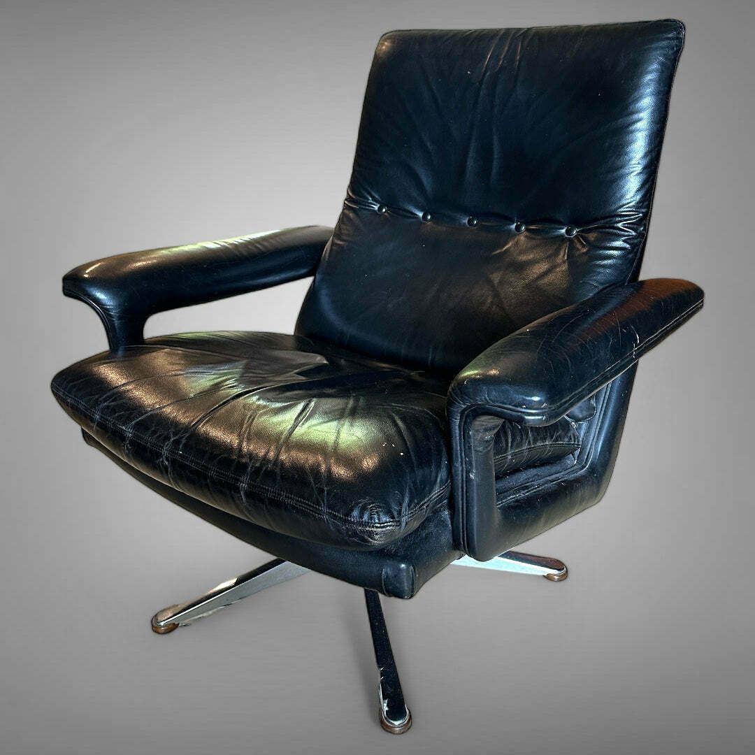 Exceptional Original Mid Century Hans Kaufeld Leather Lounge Chair Circa 1960