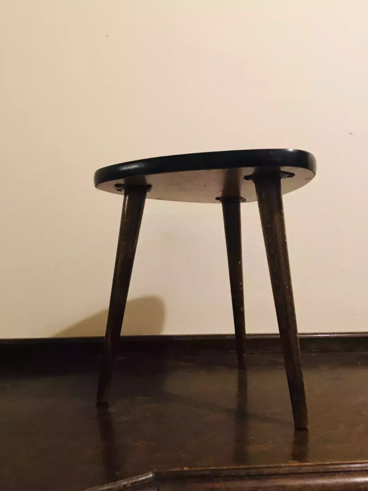 Mid Century Atomic Guitar Pick Tripod Table Plant Stand Vintage Side Table photo furniture