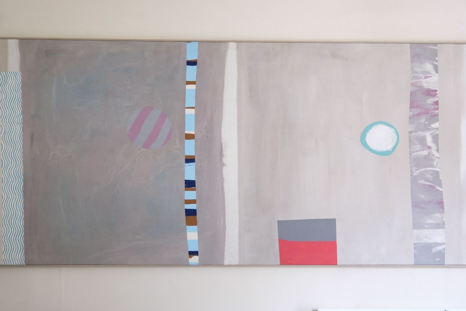 Extra Large Neutral Abstract Oil Painting On Canvas In Soft Greige Tones photo vinterior