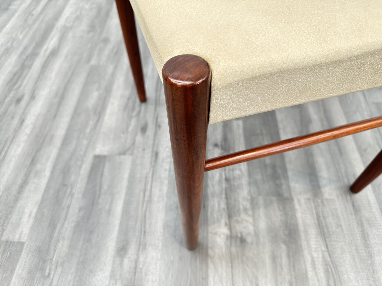 photo vintage Hw Klein Teak Danish Dining Chairs For Bramin. Set Of 4