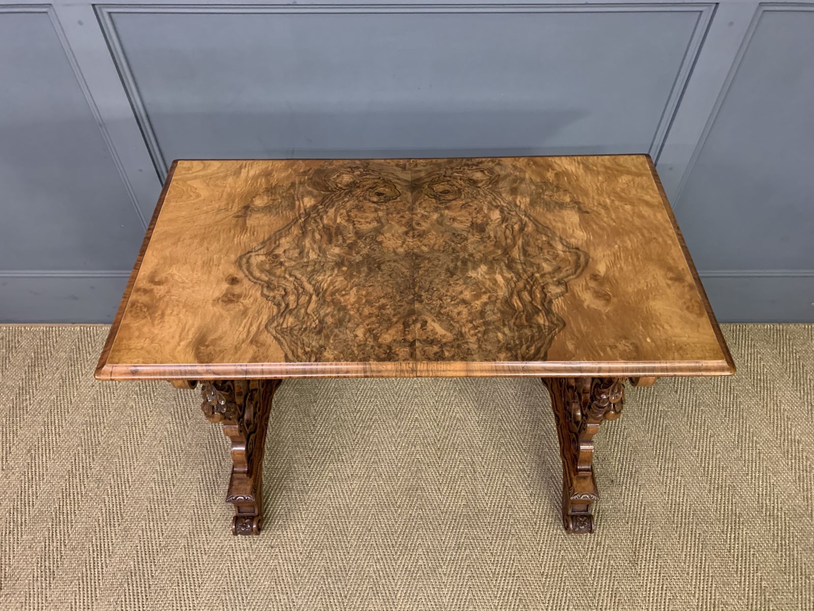 Victorian Burr Walnut Lamp Table photo 975.0