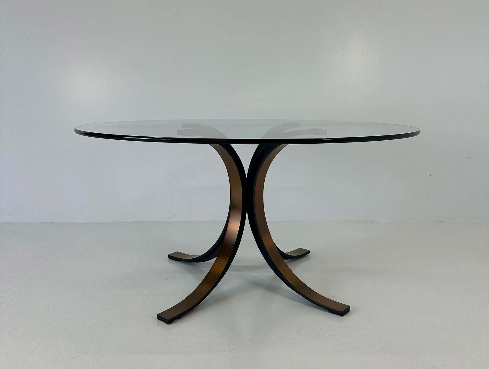 Osvaldo Borsani And Eugenio Gerli T69b Bronzed Brass Table By Tecno, 1960s photo furniture