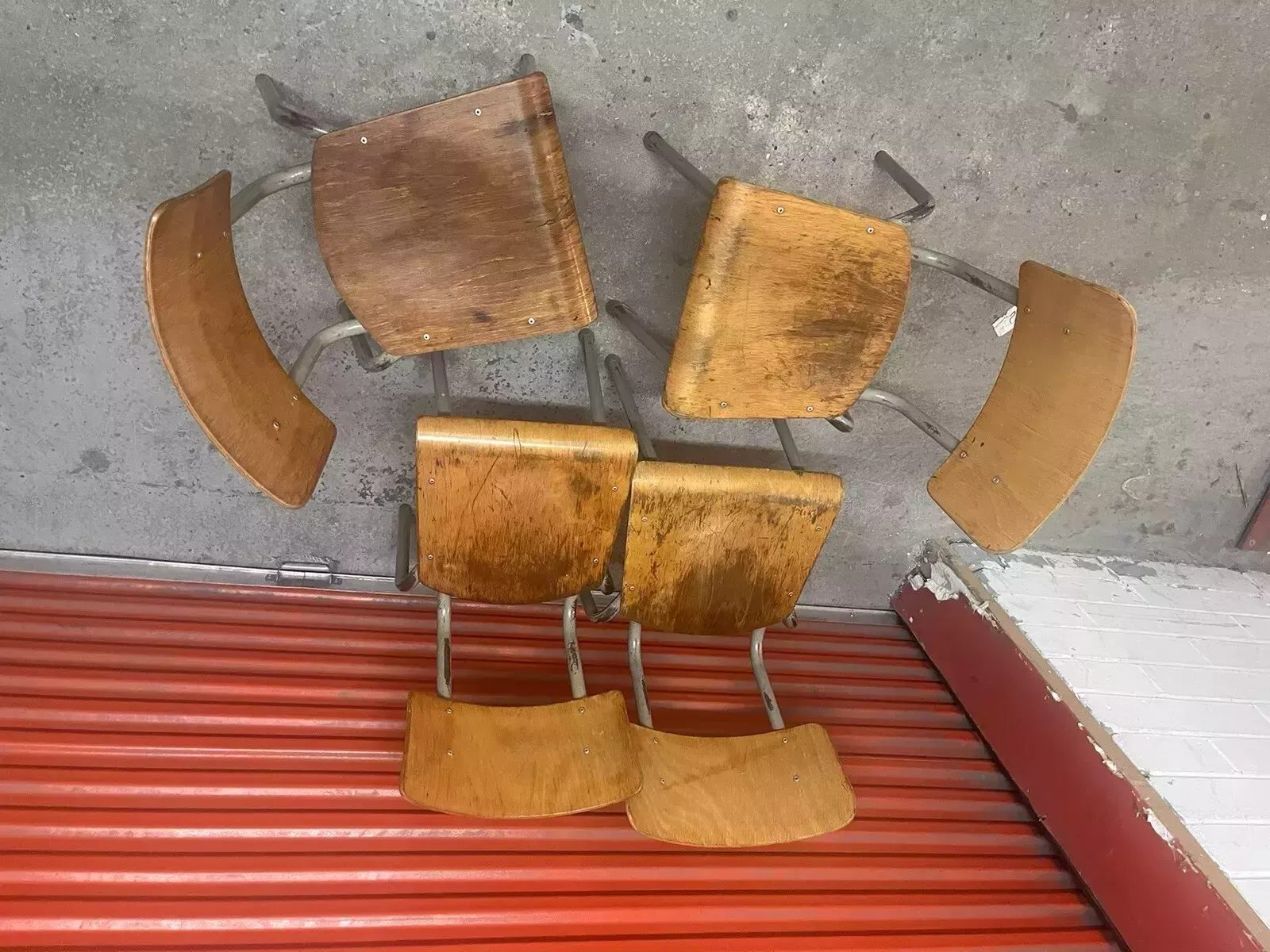 125.0 Bauhaus Style Stacking Chair   Suit Cafe / Bar / Tv Prop   Six Available photo