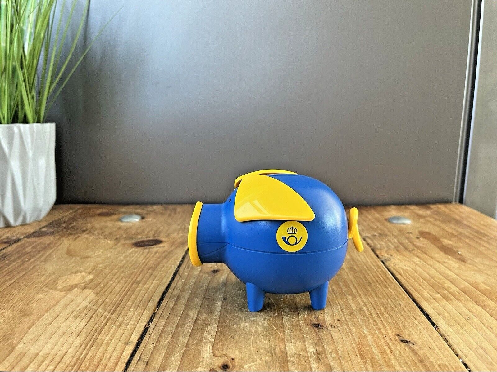 Retro Poul Willumsen Denmark 1987 Swedish Post Postnord Piggy Bank Pig Money Box photo Home Decor