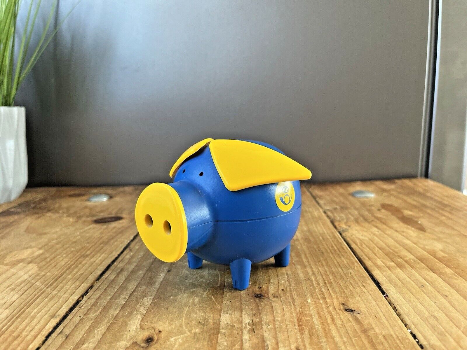 Retro Poul Willumsen Denmark 1987 Swedish Post Postnord Piggy Bank Pig Money Box photo vinterior