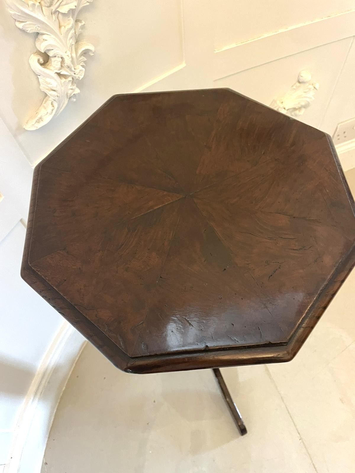Unusual Antique 18th Century Quality Burr Oak Lamp Stand photo 1445.0