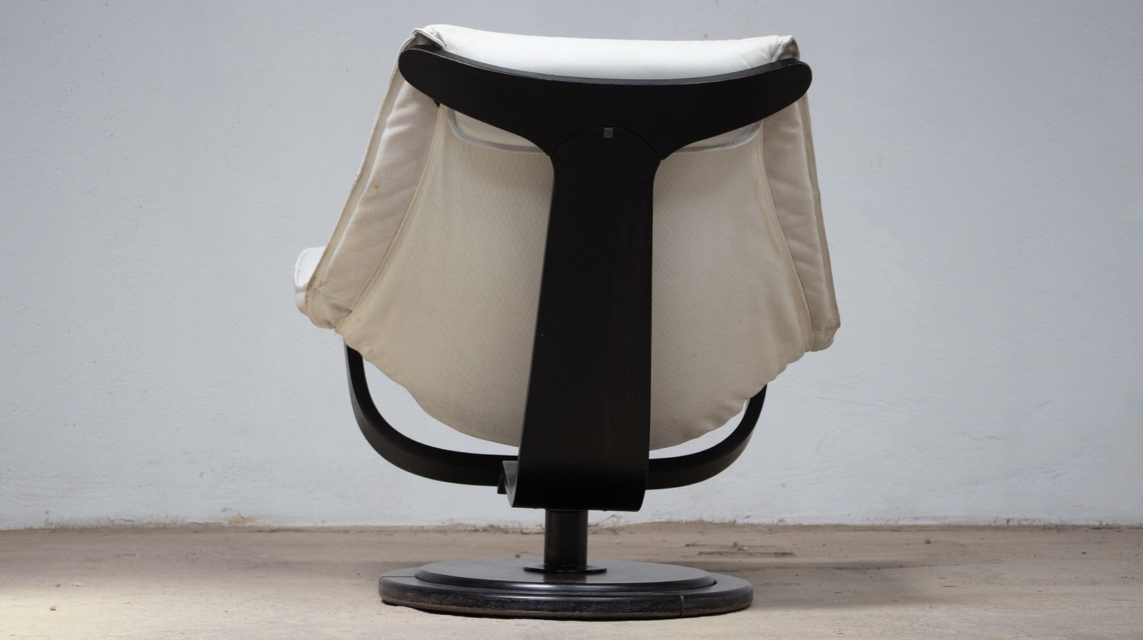 Lounge Chair Flight High By Takashi Okamura And Erik Marquardsen For Nelo photo buy