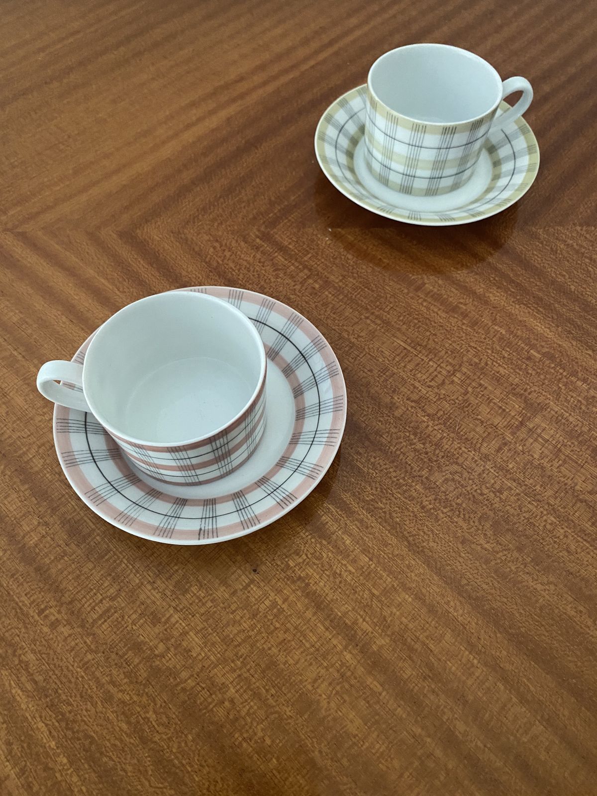 Arabia Mugs By Esteri Tomula, 1950s photo Home Decor