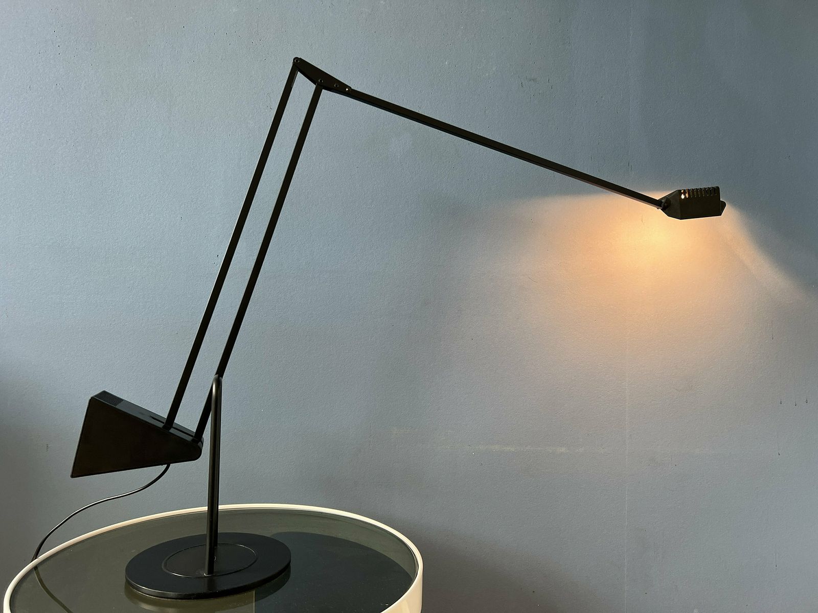 Postmodern 80s Flamingo Desk Lamp By Fridolin Naef For Luxo photo for sale