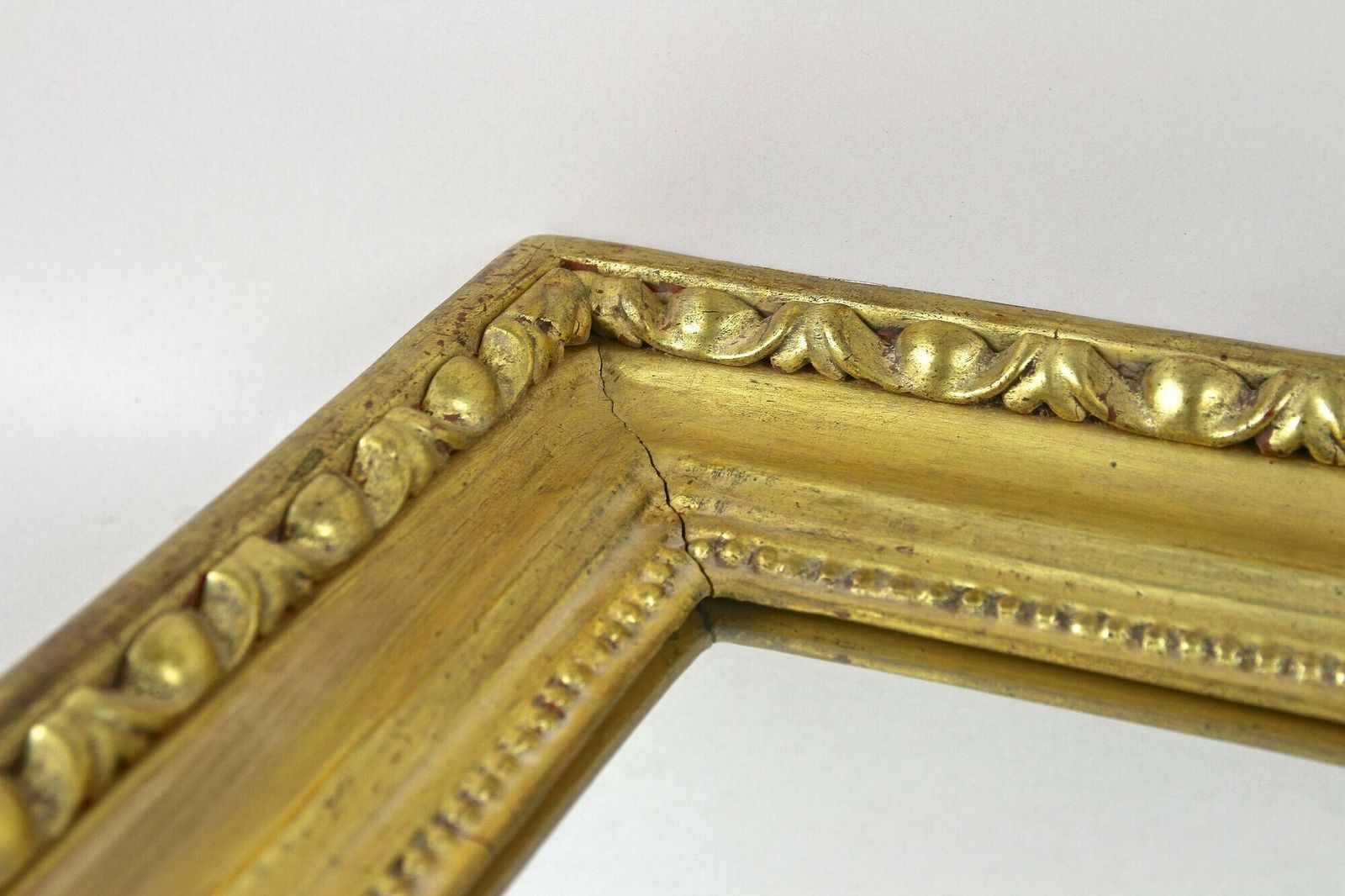 2520.0 19th Century Golden Biedermeier Mirror With Bulls Eye Bars, Austria Ca. 1830 photo