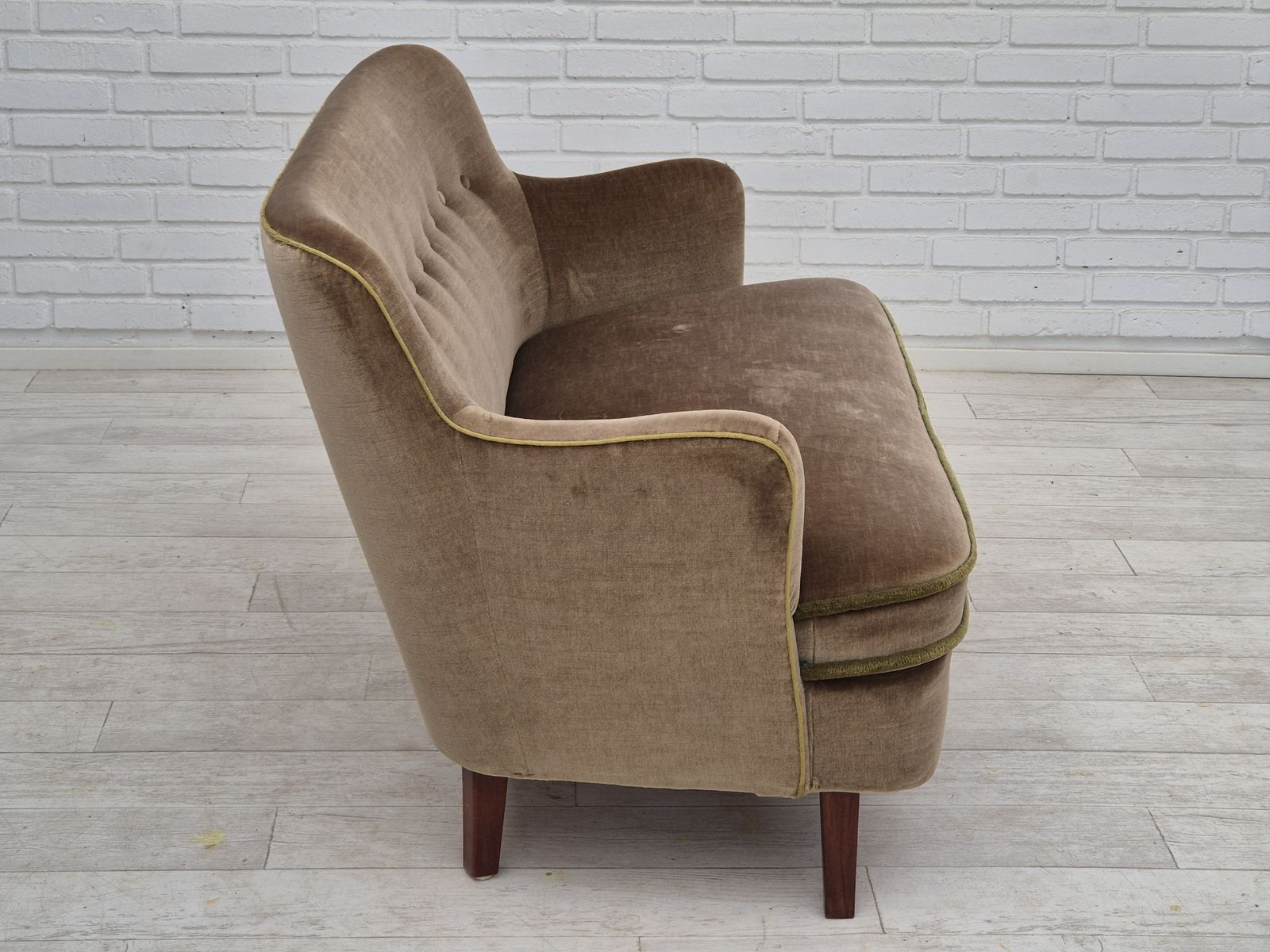 Deens 2 Zits Bankstel, Ca. Jaren 1960, Meubilairvelours Bekleding, Beukenhouten Poten. photo vintage