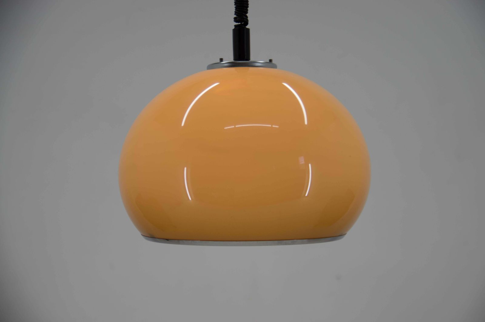 Mid-Century hanglamp ontworpen door Harvey Guzzini voor Meblo, Italië, jaren 1970 photo vinterior