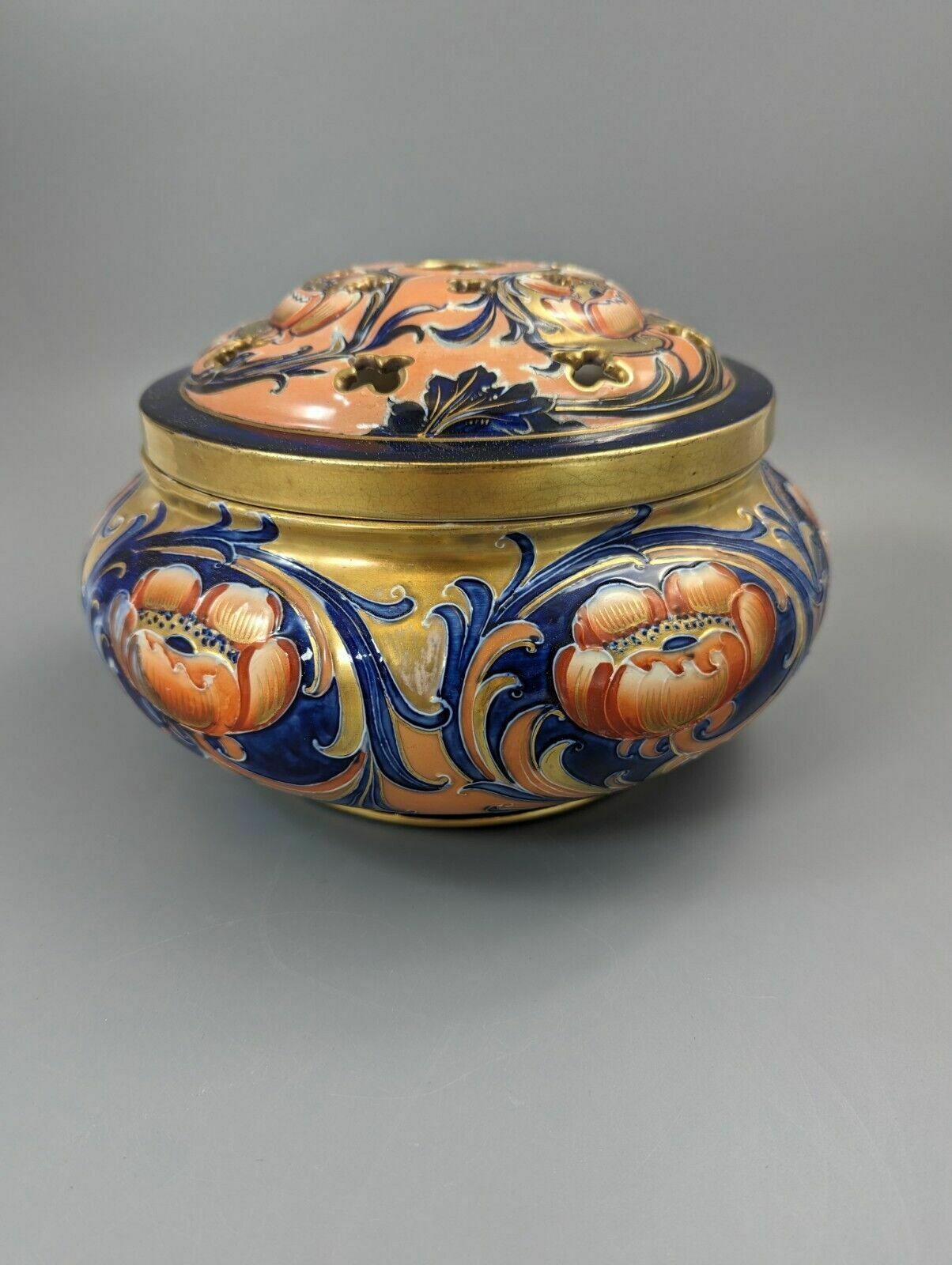 A Very Large Moorcroft Macintyre & Co Pot Pourri And Lid, C.1904 1913 photo Home Decor