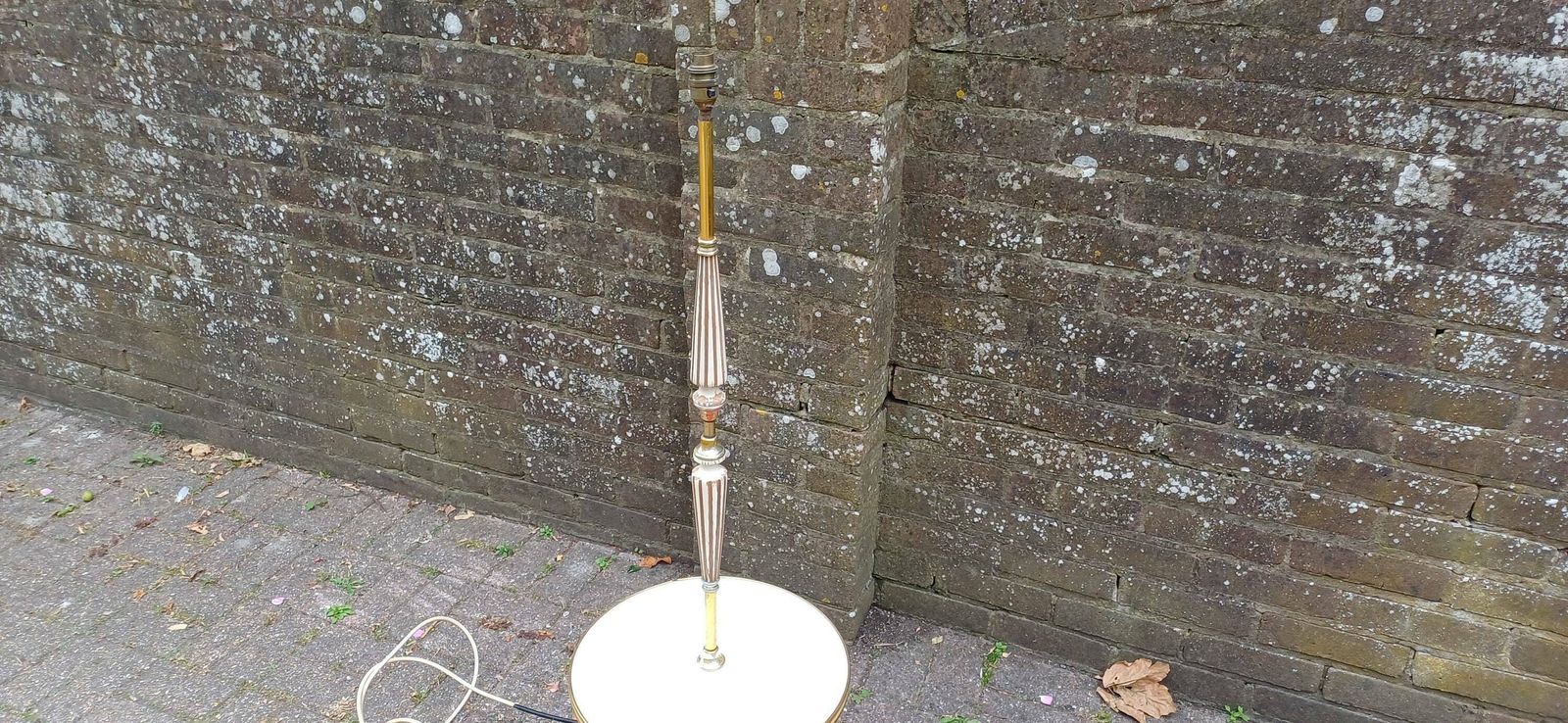Quirky Retro Vintage Side Wine Table Standard Lamp Atomic Legs photo 275.0