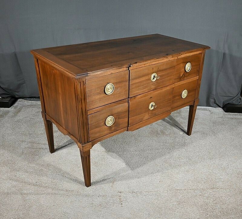 Sauteuse Chest Of Drawers In Walnut, Louis XVI Period – Late 18th Century photo Furniture