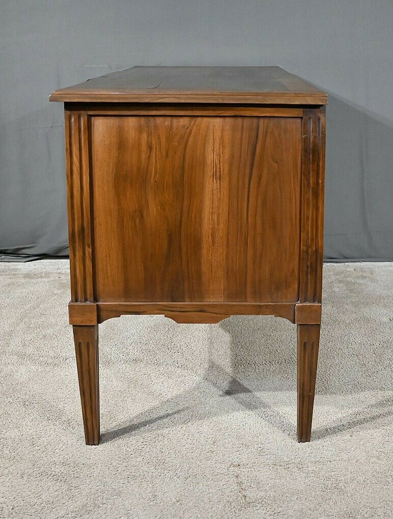 2630.0 Sauteuse Chest Of Drawers In Walnut, Louis XVI Period – Late 18th Century photo