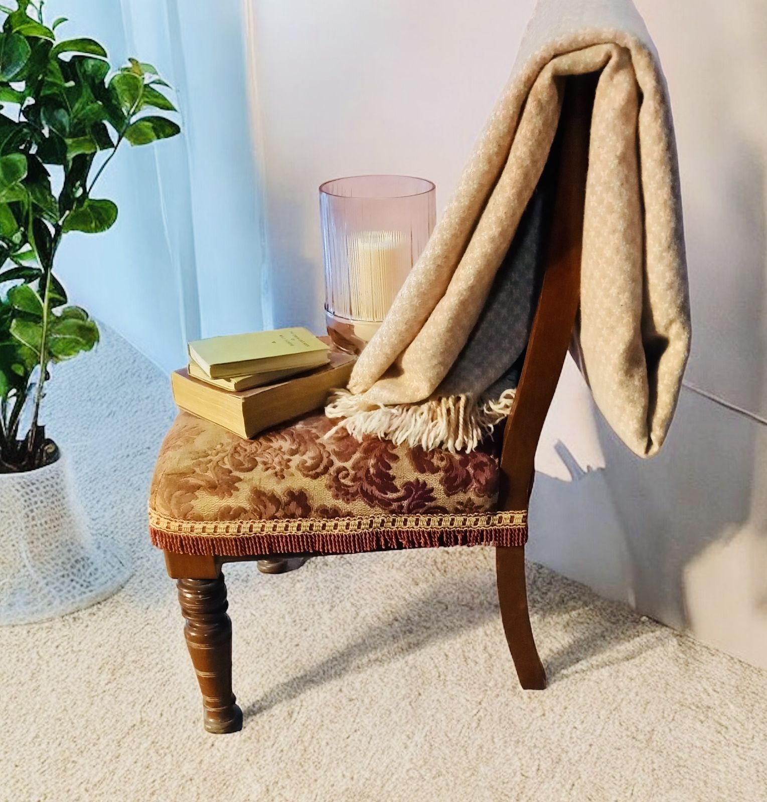Victorian Red And Gold Side Chair photo Furniture
