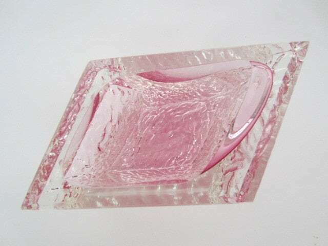 photo furniture Abstract Pink Ice Glass Sommerso Bowl Faceted Mandruzzato Murano