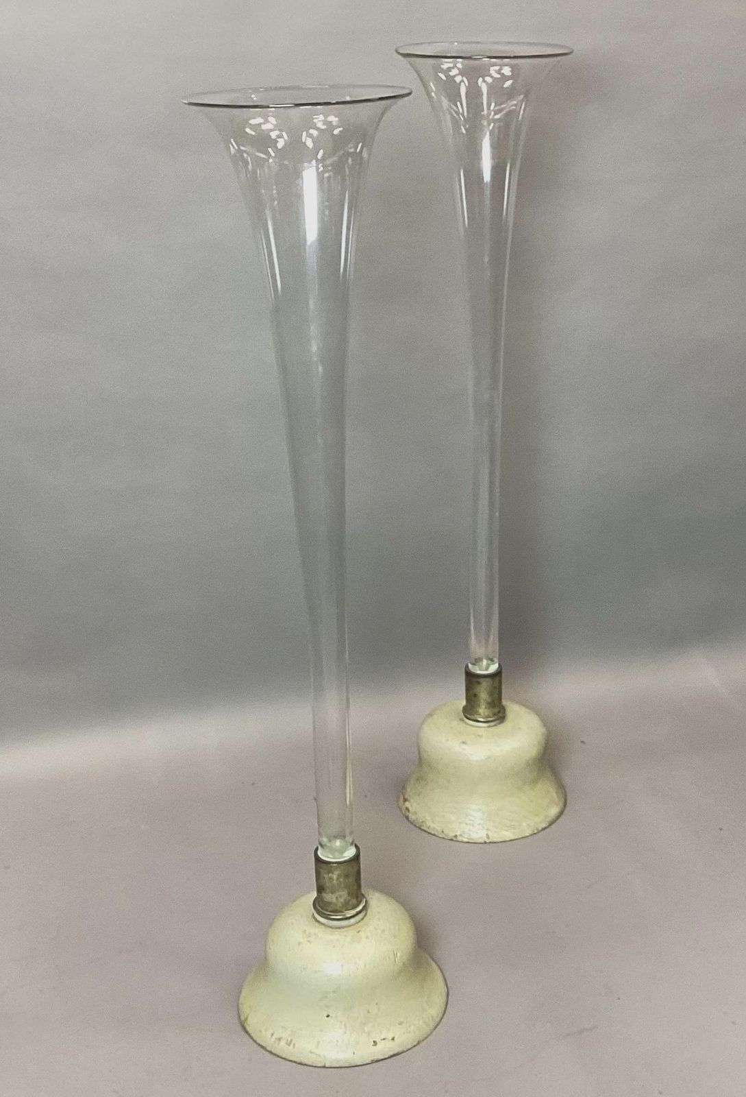 photo vintage An Impressive C19th Pair Of Very Large Trumpet Vases