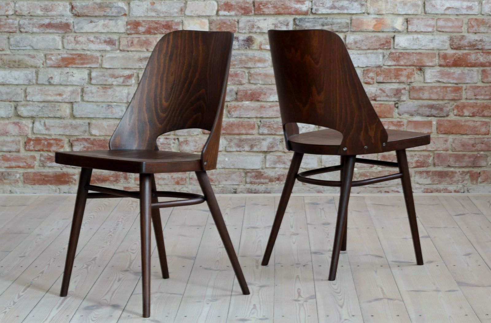 Set Of 8 Dining Chairs By Radomir Hofman For Ton, Model 514, Beech Veneer photo buy
