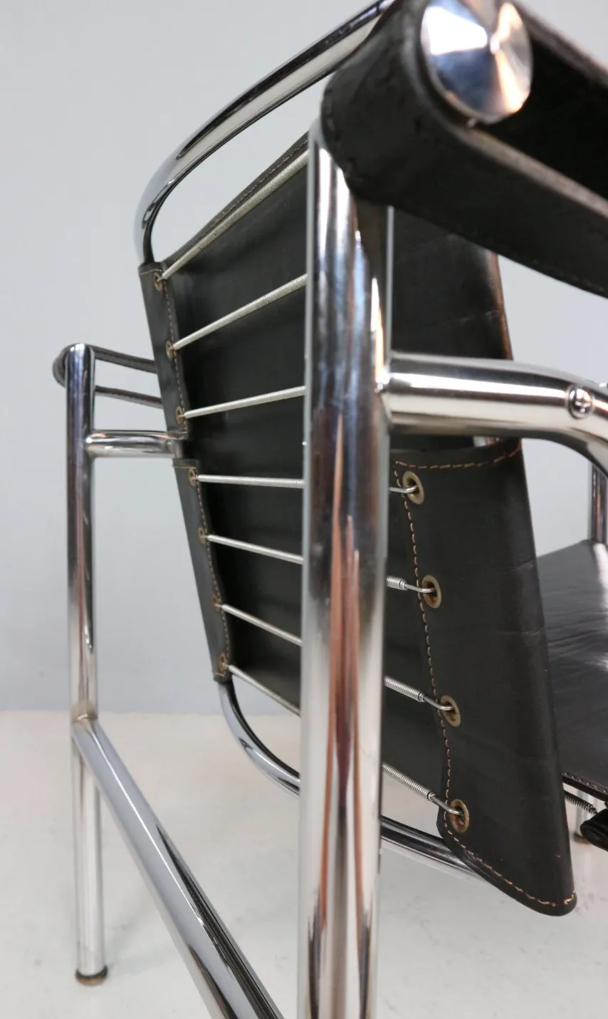Le Corbusier Vintage Black Leather Armchair Model  Lc1 For Cassina, 1970s photo vintage