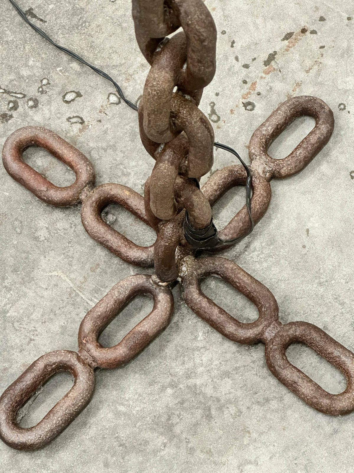 Brutalist Cast Iron & Marine Chain Links Floor Lamp, France 1960s. photo vinterior