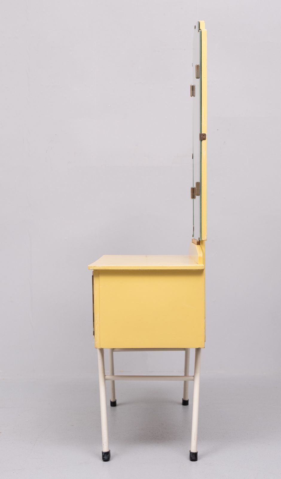 Dressing Table,  Holland photo 1259.0