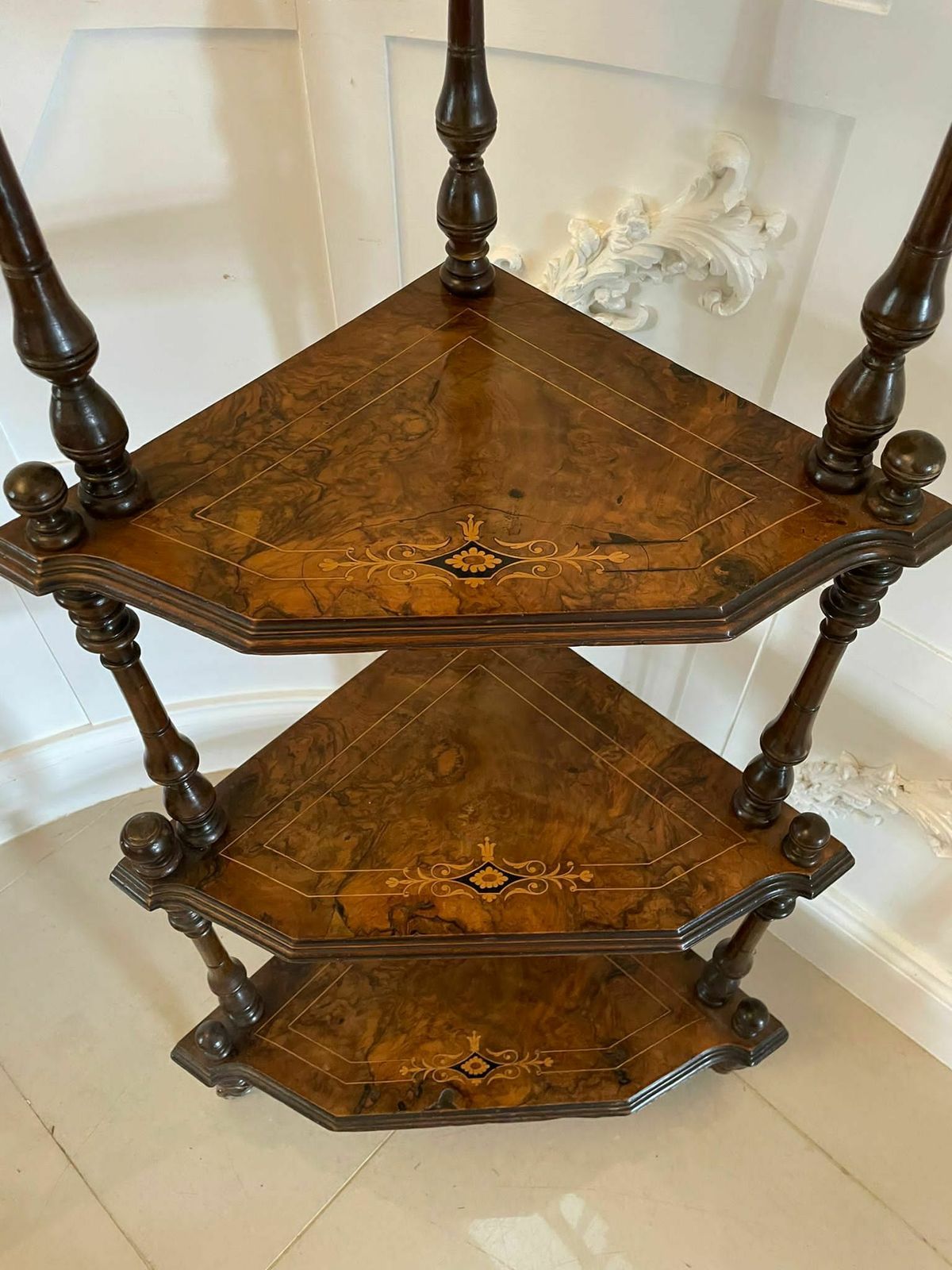 photo furniture Quality Antique 19th Century Inlaid Walnut Four Tier Corner Whatnot