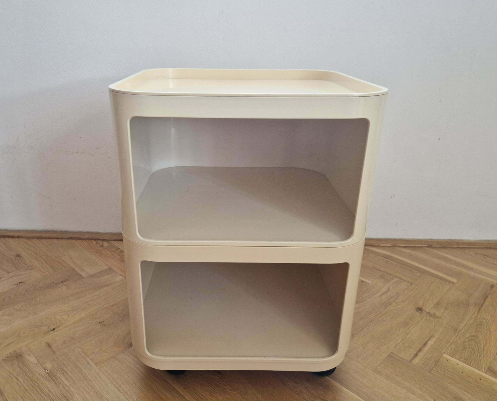 Mid-century "Componibili" nachtkastje, Anna Castelli voor Kartell, Italië, jaren 1960 photo furniture