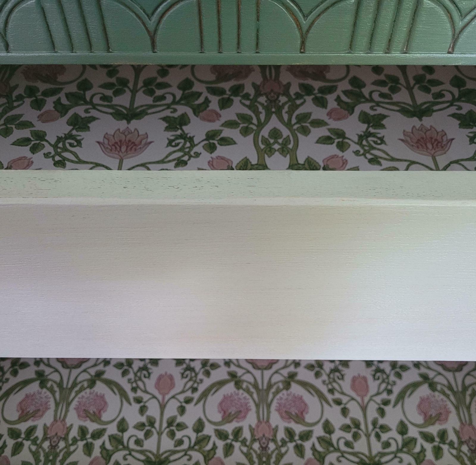 Mid Century Lebus Chest Of Drawers: Cream & Green Accent, Versatile Storage, Bedroom, Living Room photo 425.0